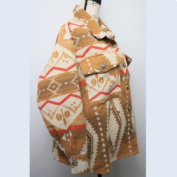 Aztec style jacket/shacket - Picture 3 of 4